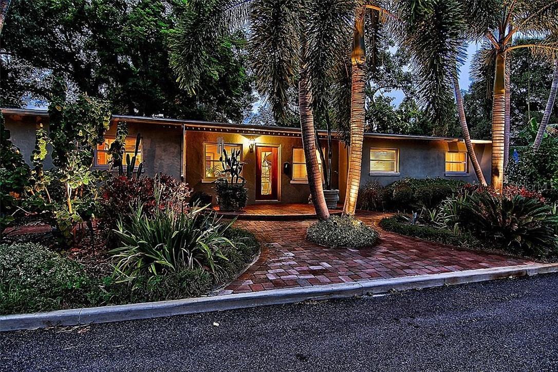 721 15th Ave., St Petersburg, FL 33704