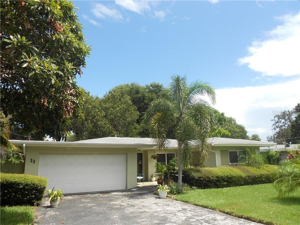 11 Bel Forest Dr., Belleair Bluffs, FL 33770