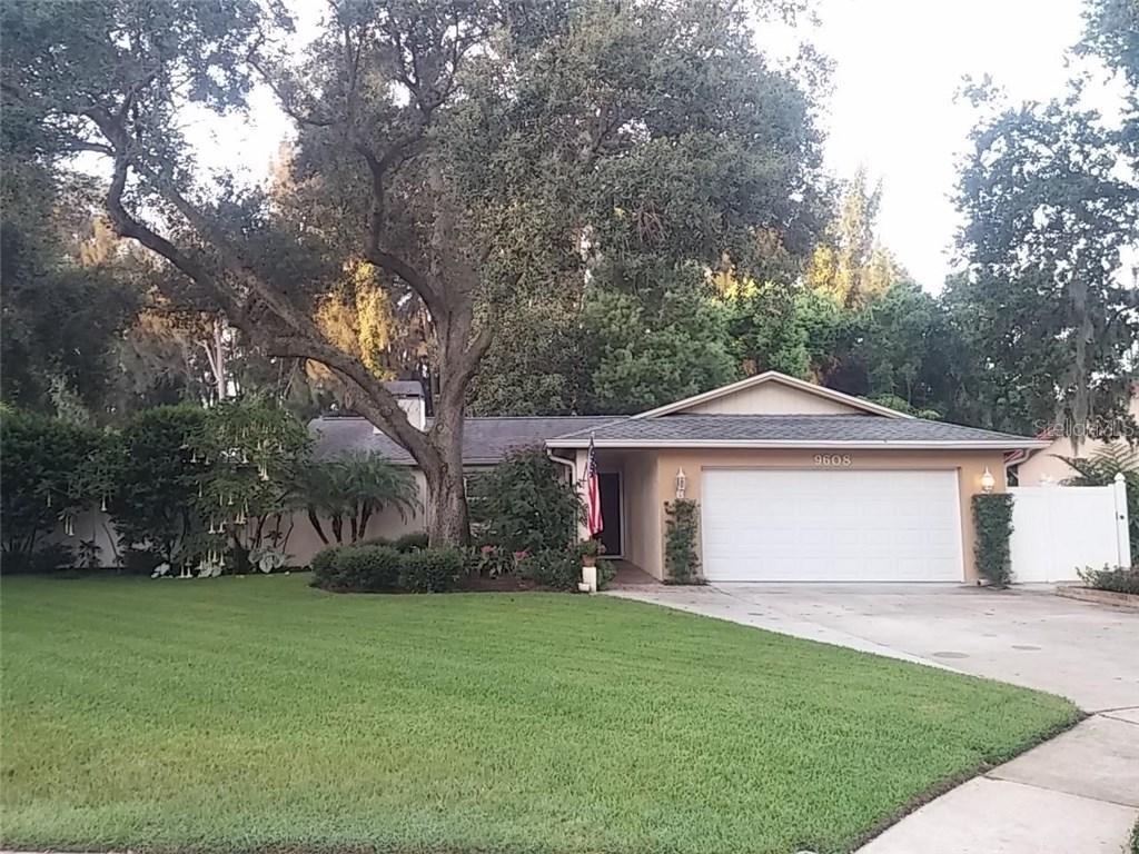 9608 128th Ter., Largo, FL 33773