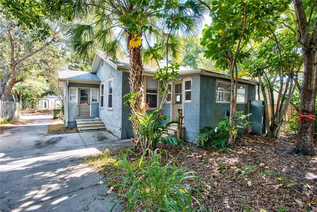 654 Lafayette Ct., Sarasota, FL 34236