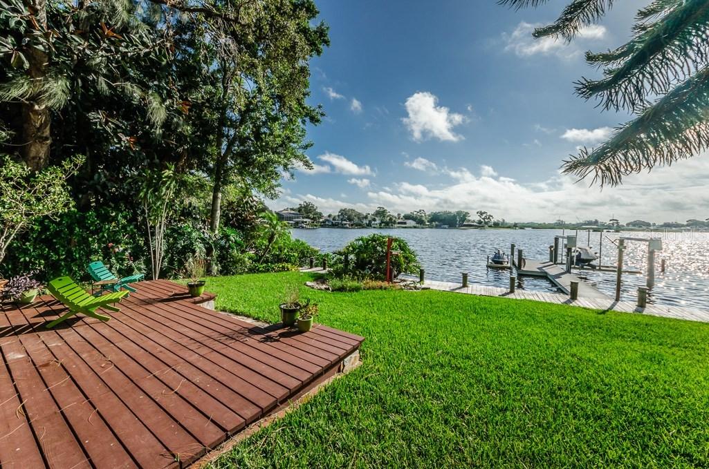 844 Bayshore Dr., Tarpon Springs, FL 34689