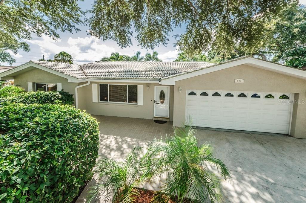 974 Phyllis Ave., Largo, FL 33771