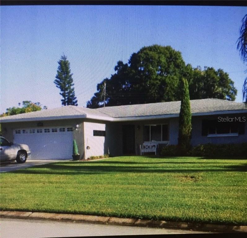 2289 Lanai Ave., Belleair Bluffs, FL 33770