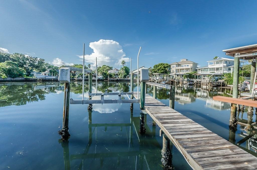 118 Carlyle Cir., Palm Harbor, FL 34683