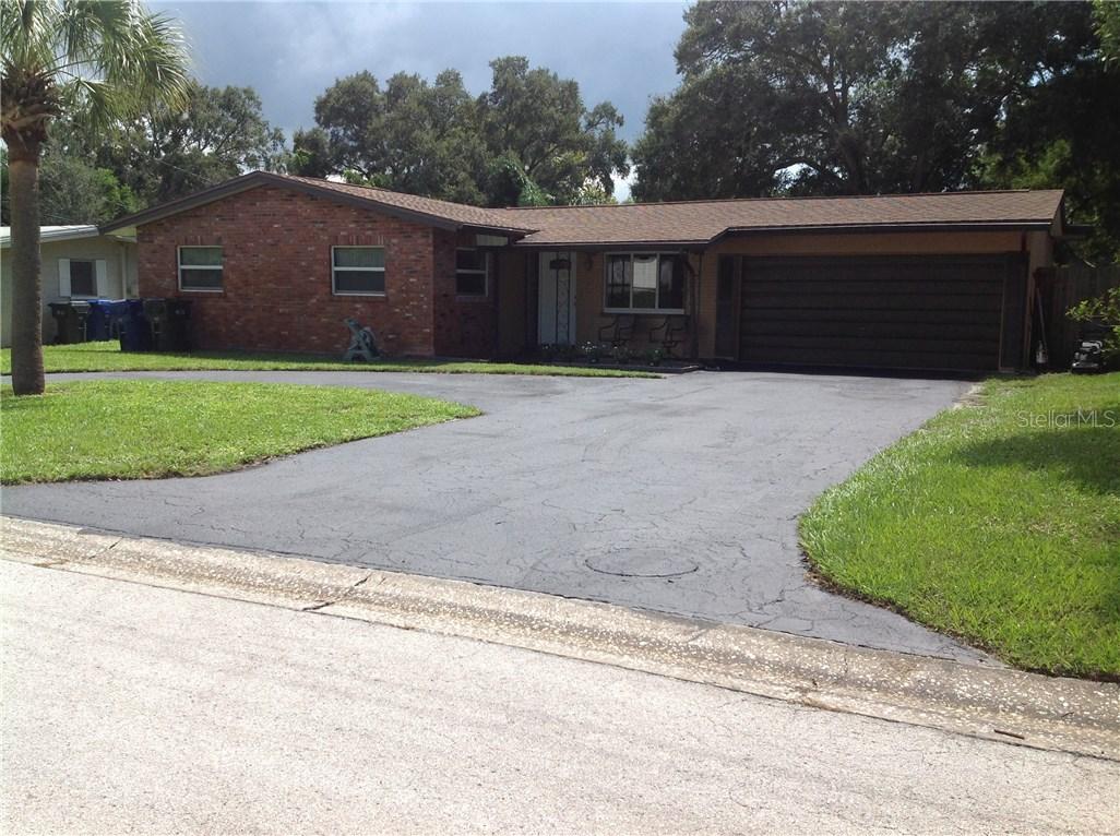 339 Overbrook Dr., Largo, FL 33770