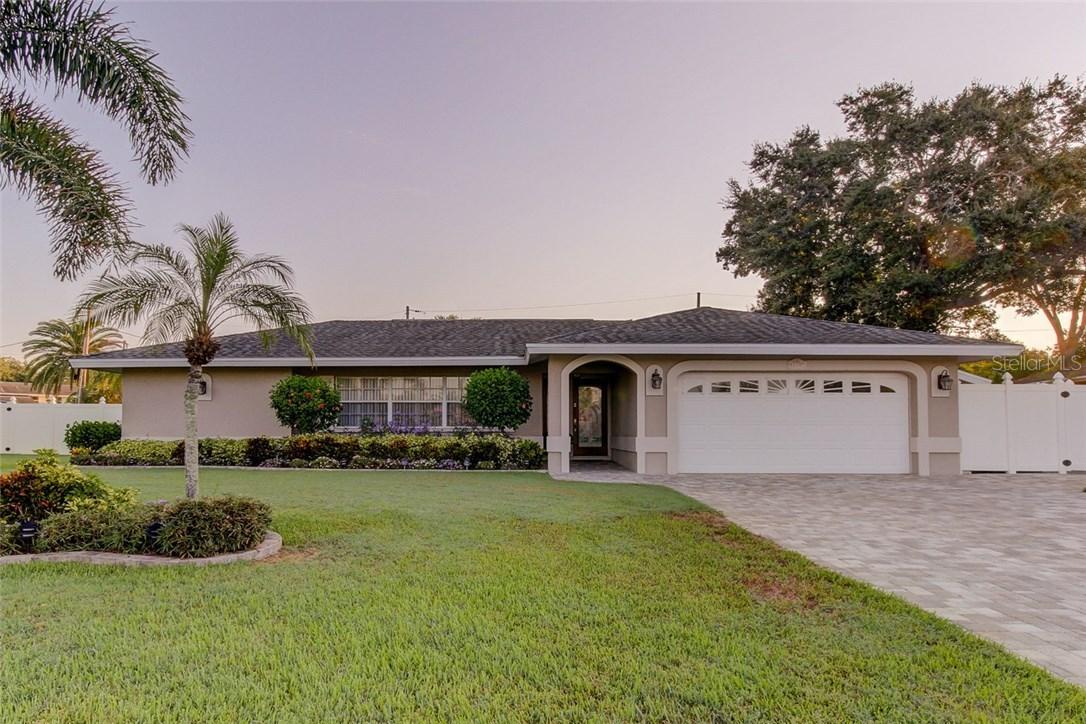 11897 Walker Ave., Seminole, FL 33772