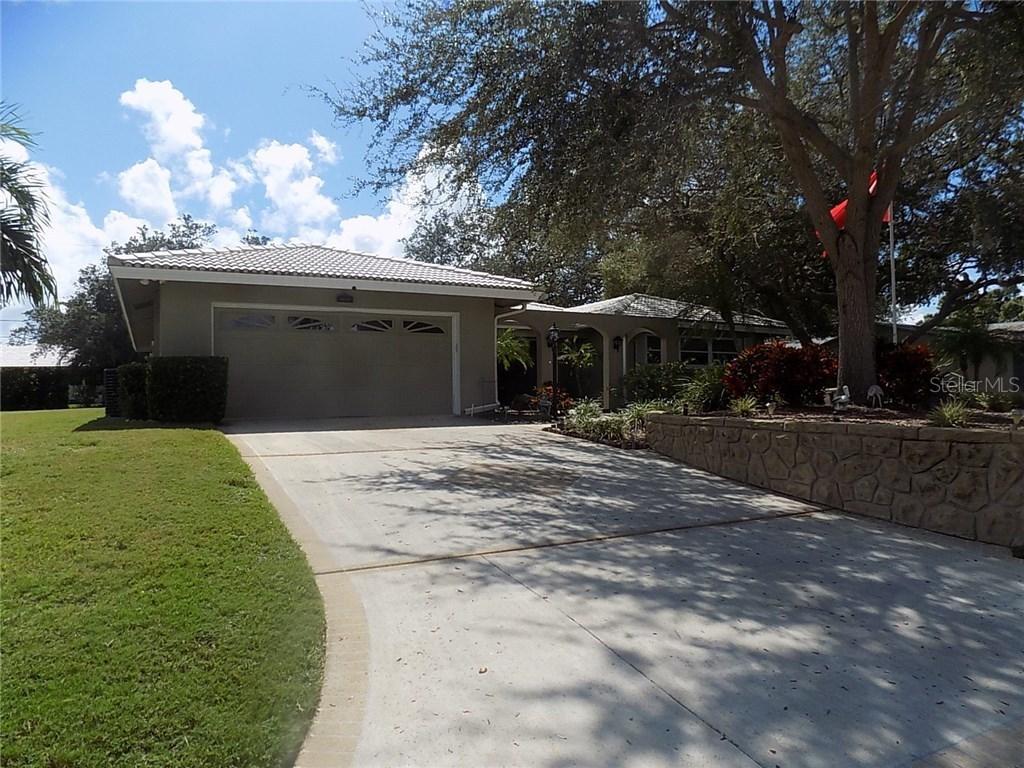 14542 Bay Hills Dr., Largo, FL 33774