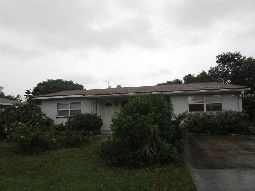 10746 109th St., Seminole, FL 33778