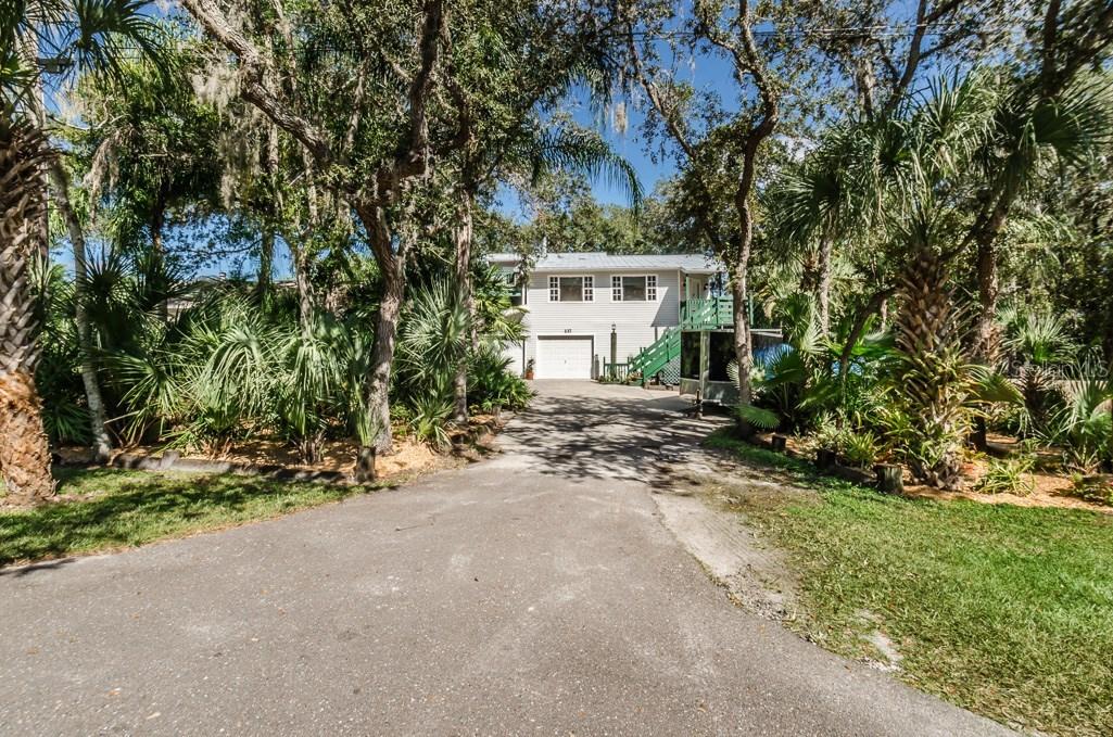 137 Irwin St., Safety Harbor, FL 34695