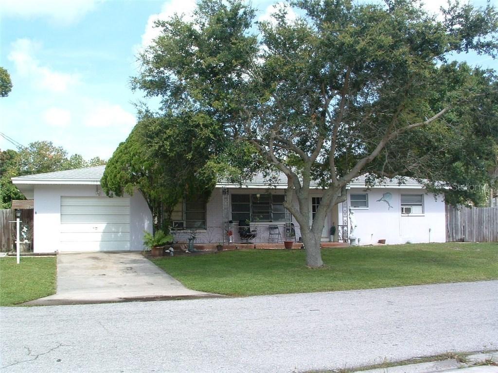 10985 102nd St., Largo, FL 33773
