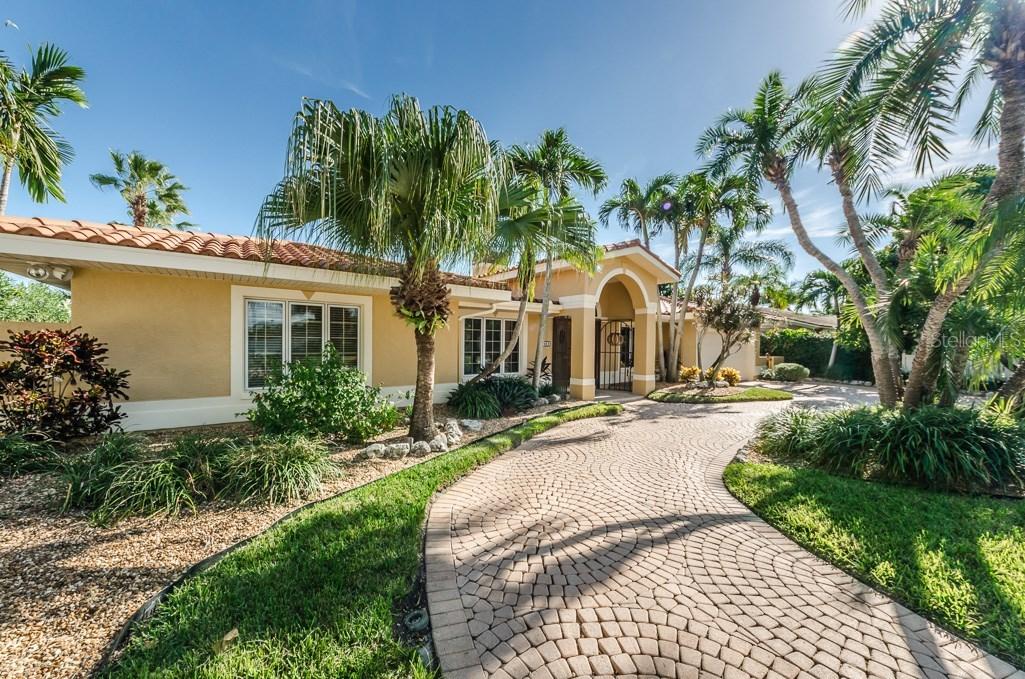 422 55th Ave., St Pete Beach, FL 33706