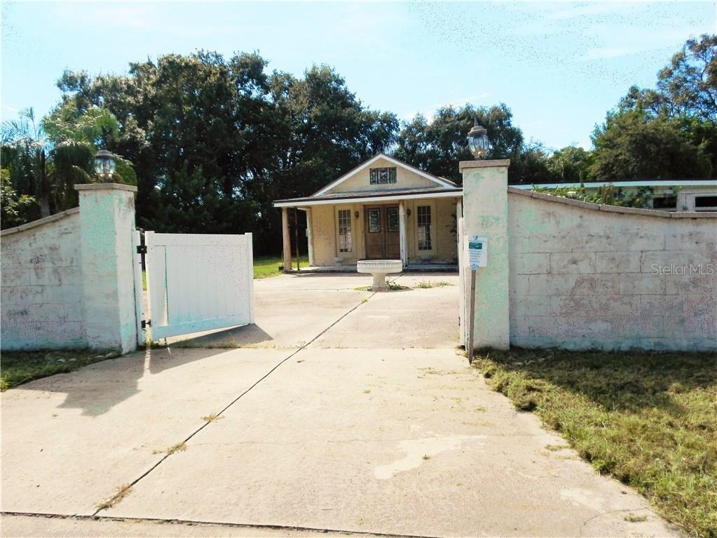 649 16th St., Largo, FL 33770