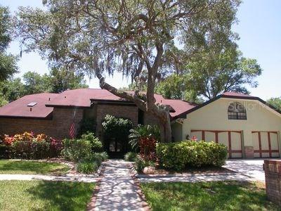 2865 Chelsea Pl., Clearwater, FL 33759