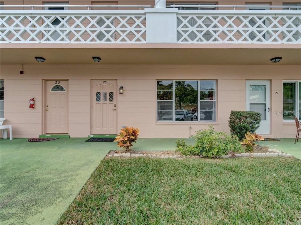 2457 Ecuadorian Way #25, Clearwater, FL 33763