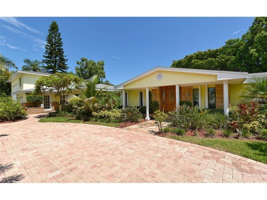 5601 Flotilla Dr., Holmes Beach, FL 34217