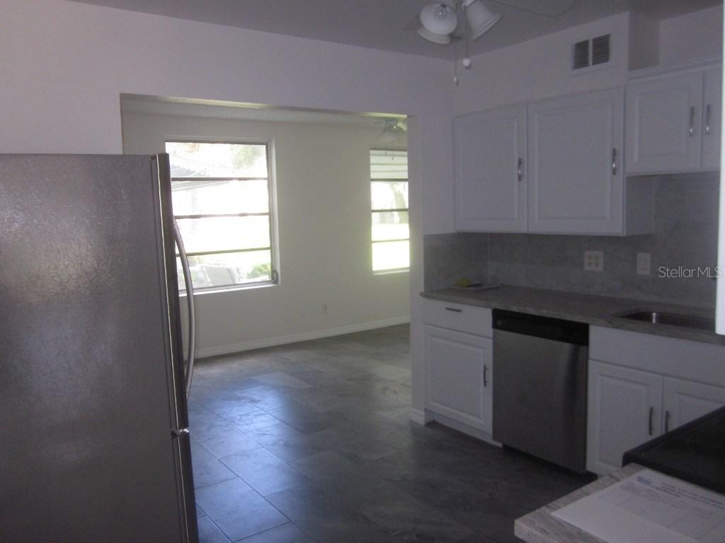 2358 Ecuadorian Way #14, Clearwater, FL 33763