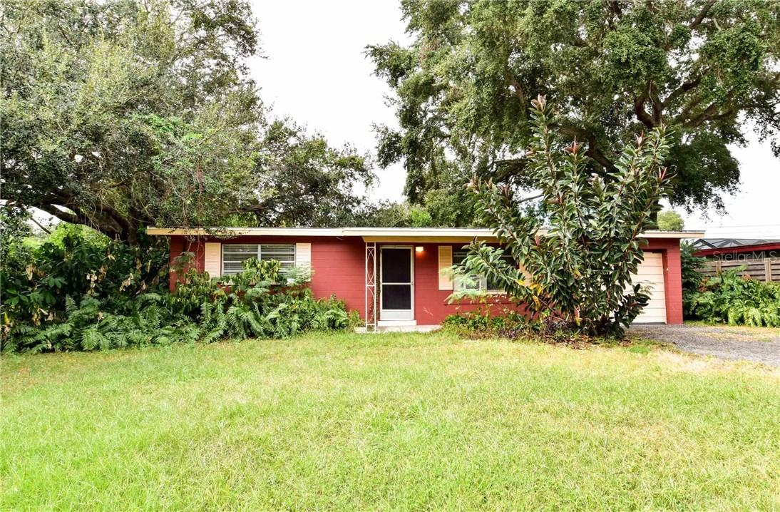 2082 Valencia Way, Clearwater, FL 33764