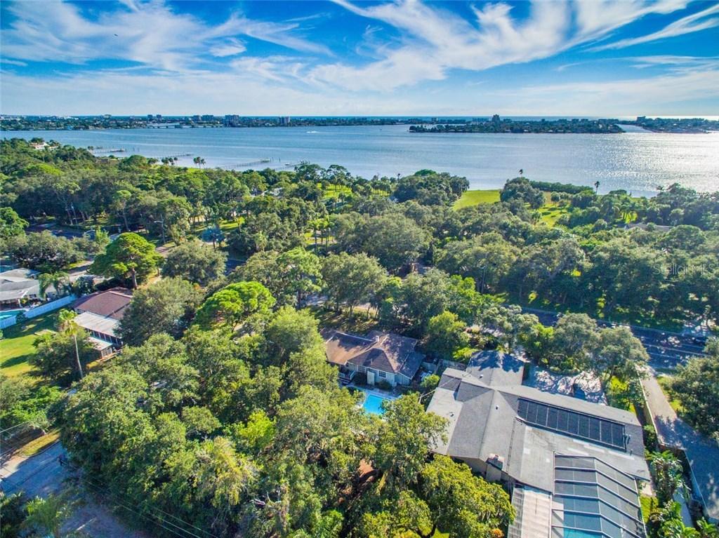 1401 Park St., St Petersburg, FL 33710