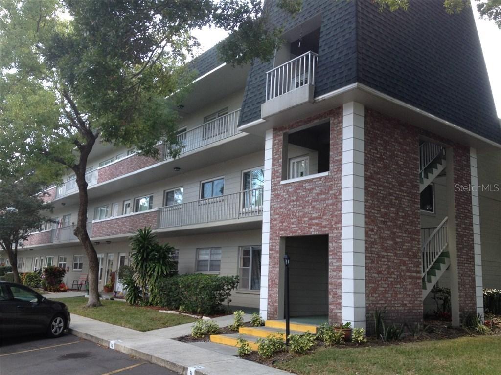 2427 Rhodesian Dr. #33, Clearwater, FL 33763