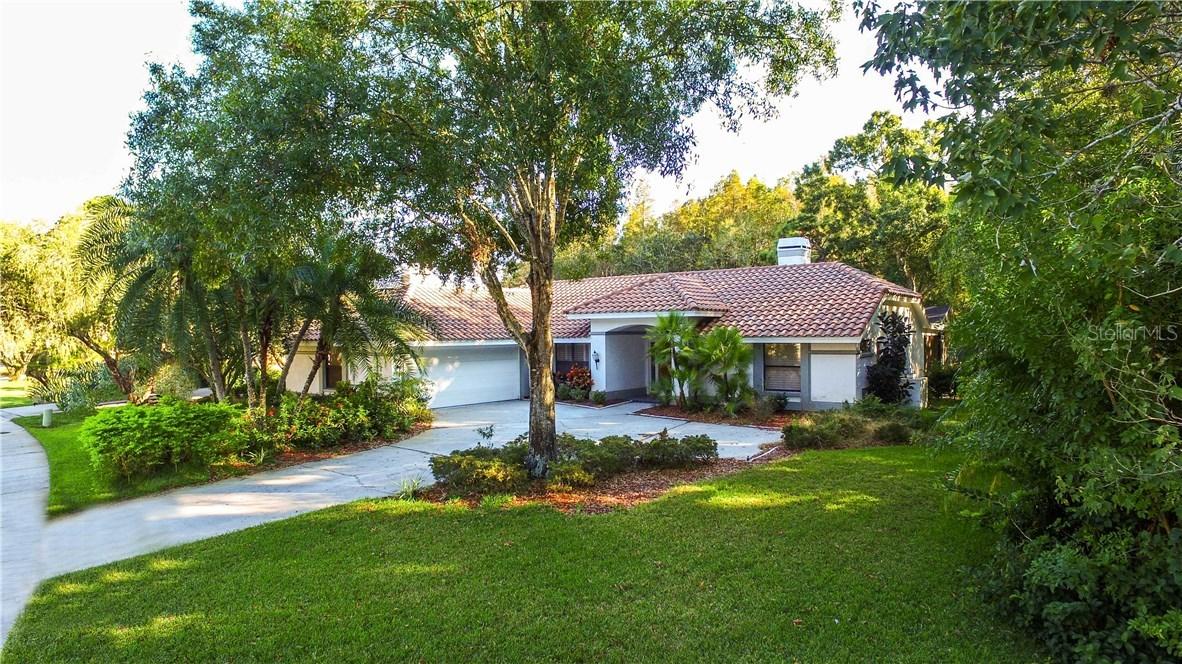 334 Waterford Circle East, Tarpon Springs, FL 34688