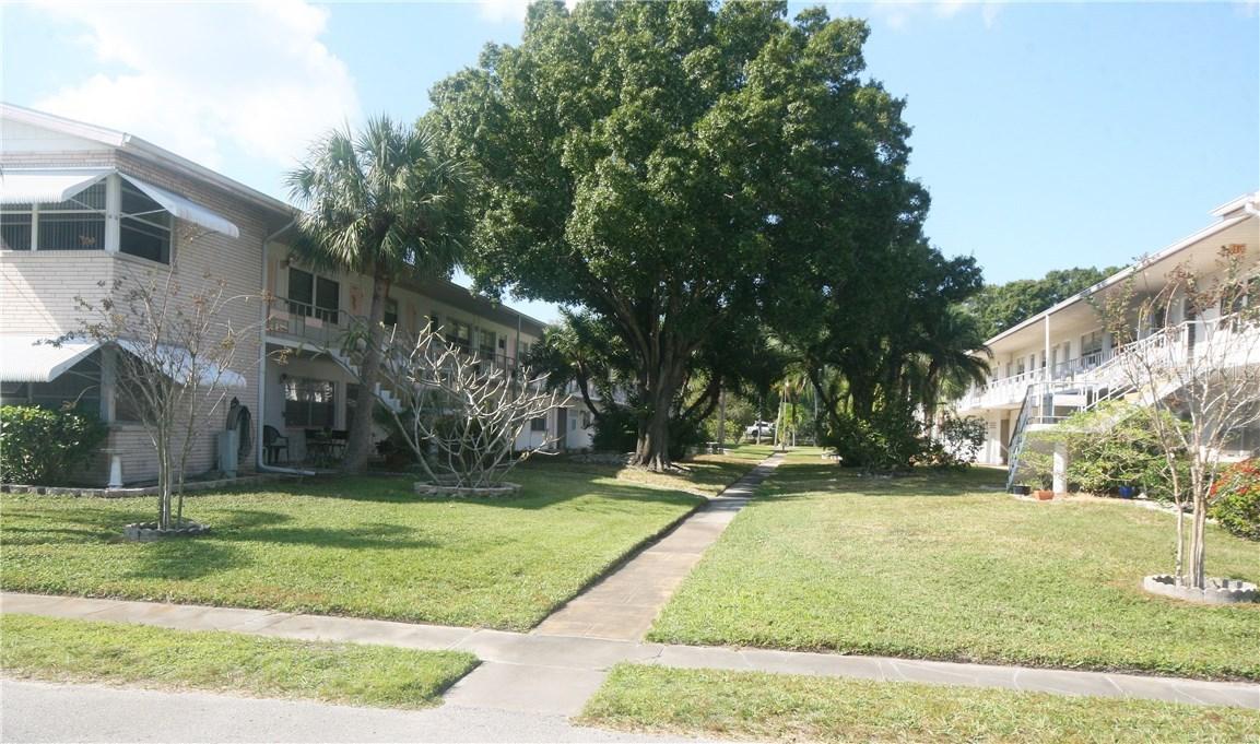 5876 21st St. #20, St Petersburg, FL 33714