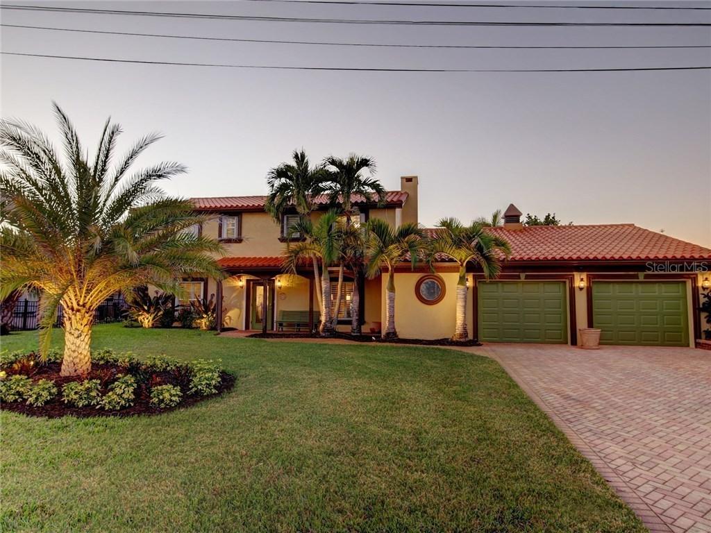 106 Driftwood Ln., Largo, FL 33770