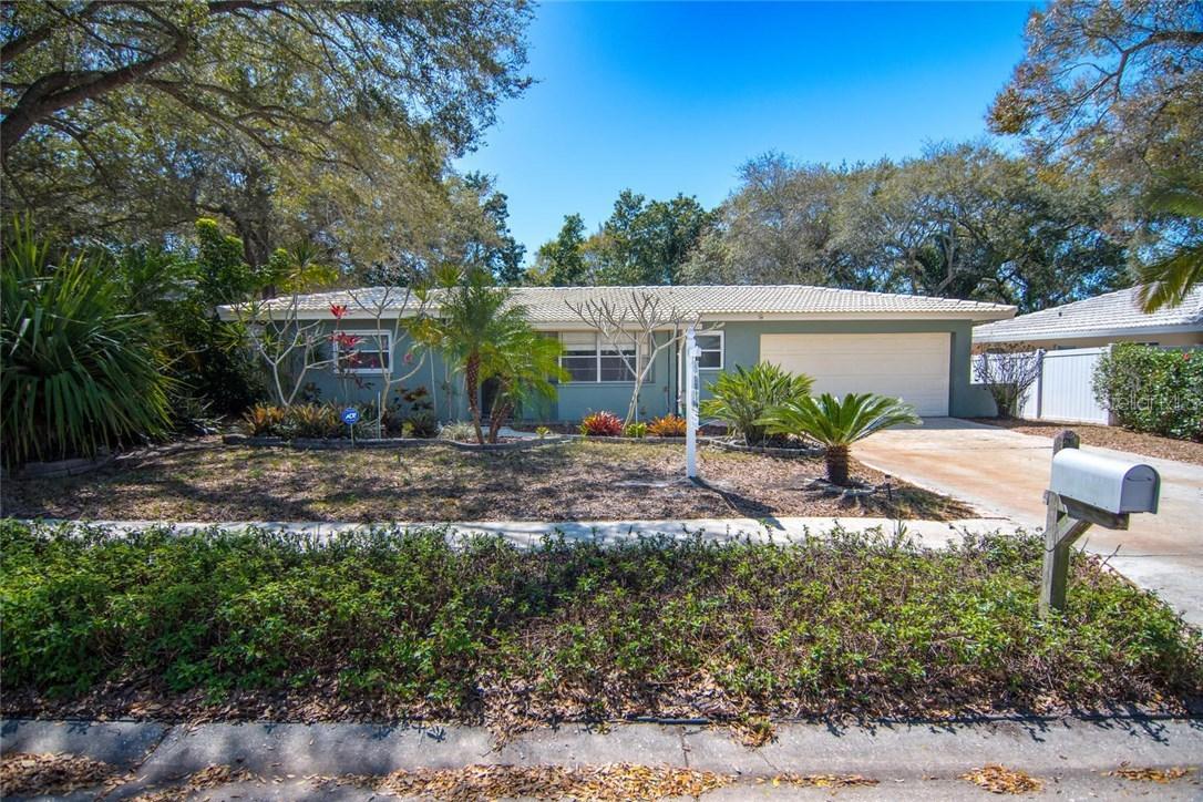 2548 11th Ave., Largo, FL 33770