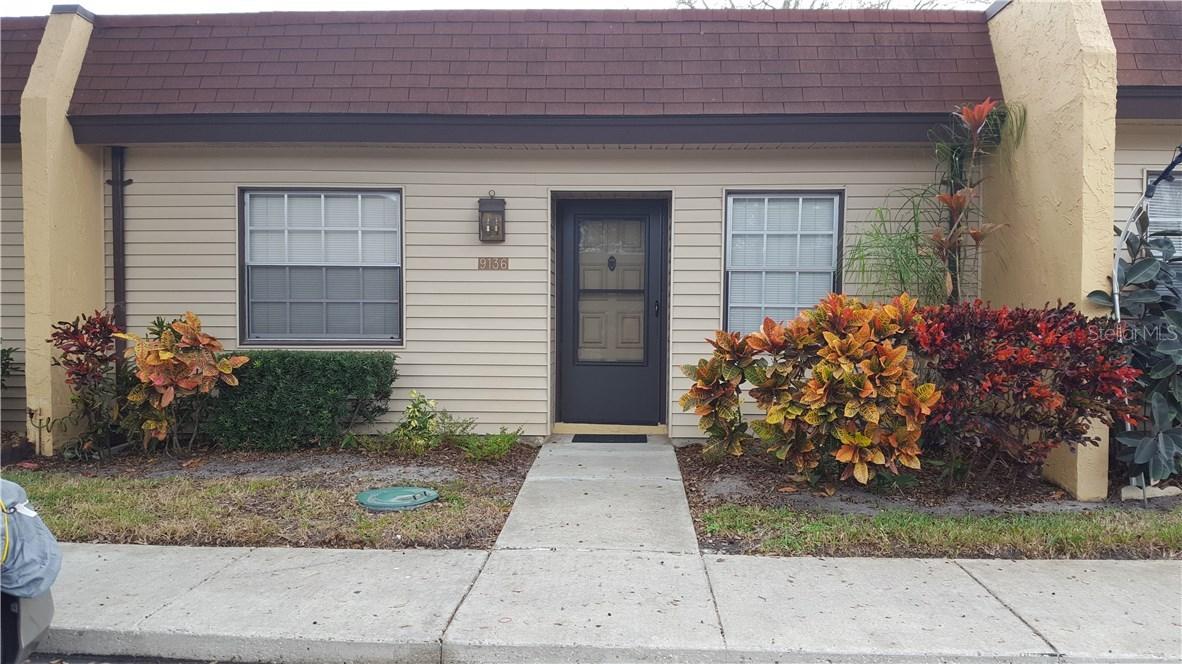 9136 Oakwood Ln., Seminole, FL 33776