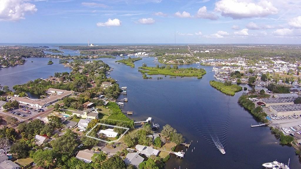 430 Doric Ct., Tarpon Springs, FL 34689