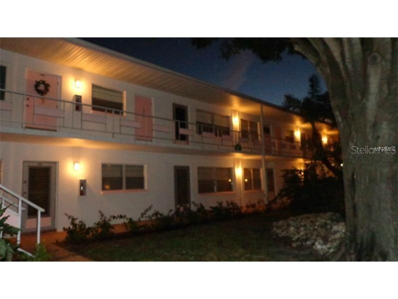 5876 21st St. #6, St Petersburg, FL 33714