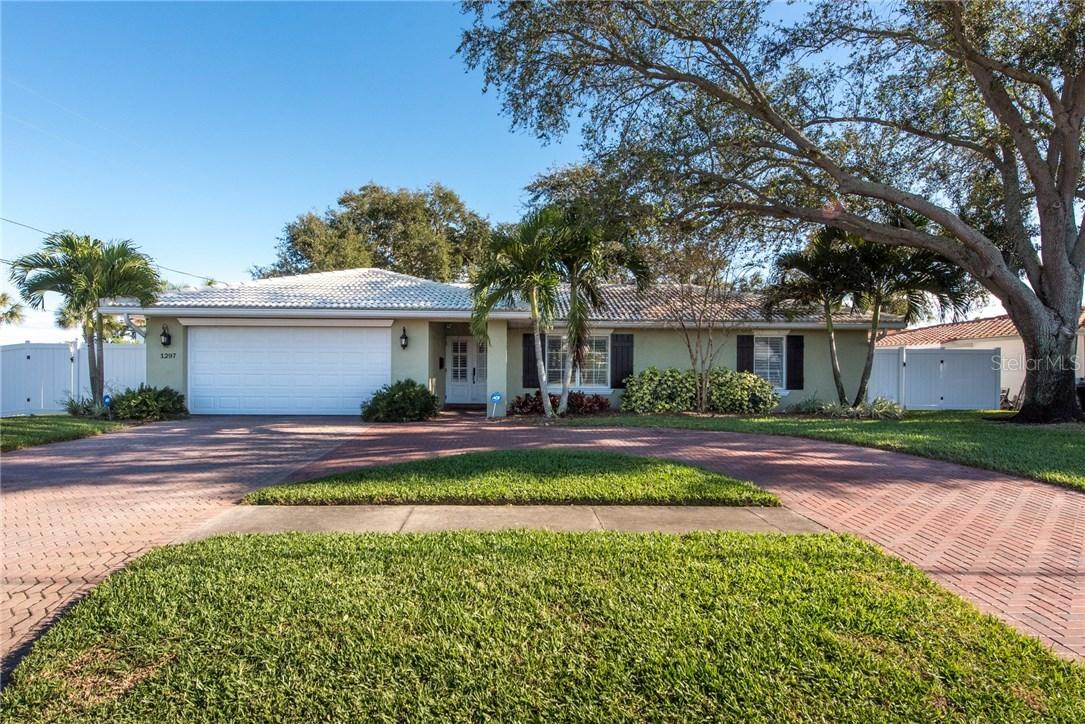 1297 Eden Isle Dr., St Petersburg, FL 33704
