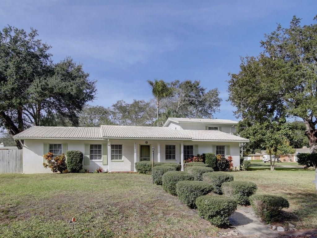 1196 Stephen Foster Dr., Largo, FL 33771