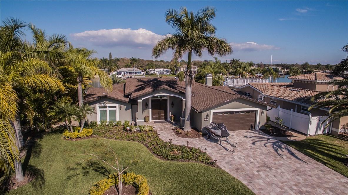 5691 Bayview Dr., Seminole, FL 33772
