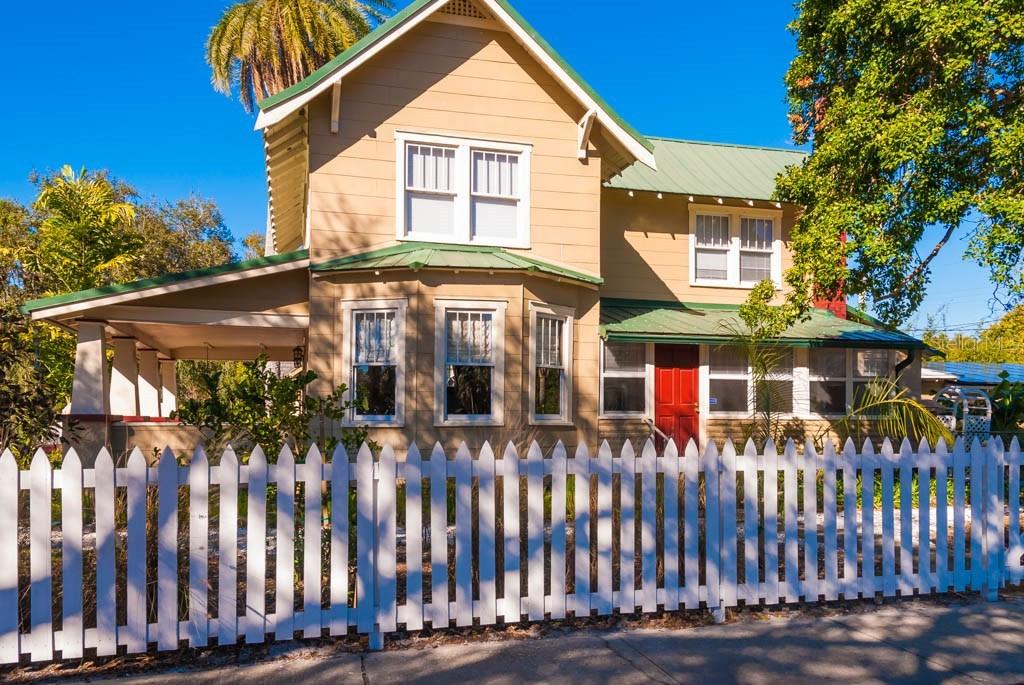 2632 Beach Blvd., Gulfport, FL 33707