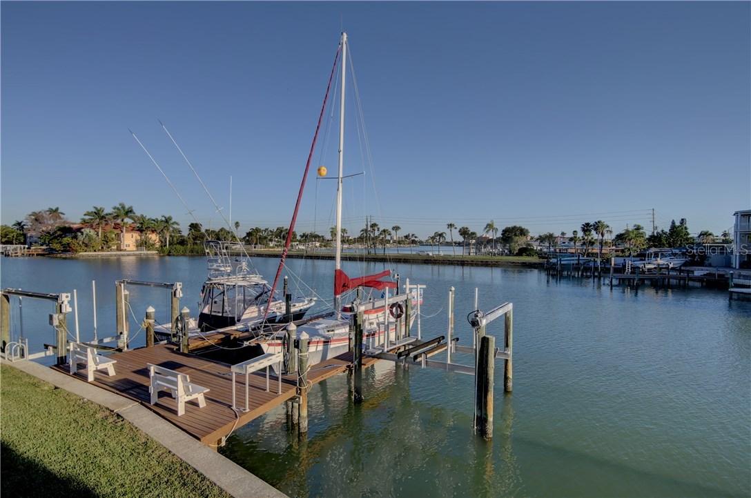 245 116th Ave., Treasure Island, FL 33706