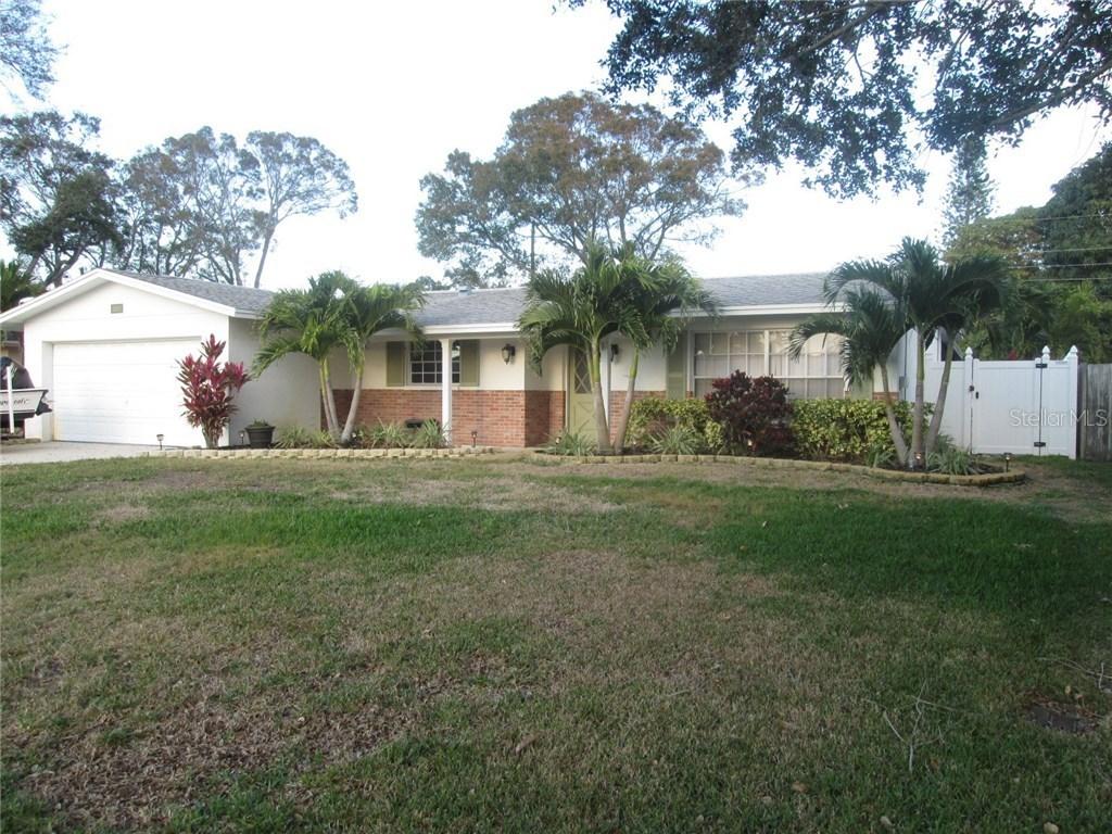 11893 Walker Ave., Seminole, FL 33772