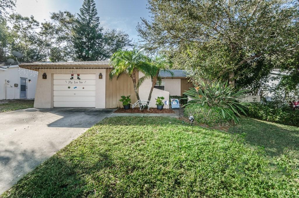2226 E Orangehill Ave., Palm Harbor, FL 34683