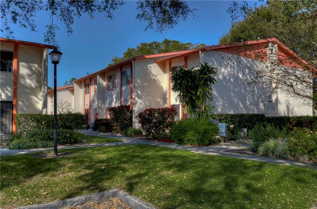1635 58th Ter. #8, St Petersburg, FL 33712