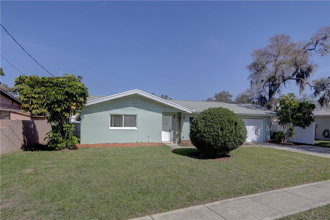 1604 Gulf Rd., Tarpon Springs, FL 34689
