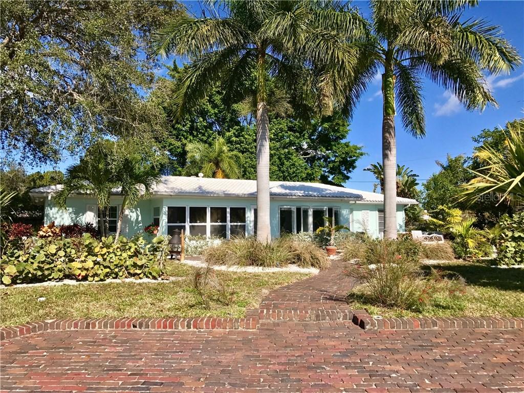 35A Dolphin Dr., Treasure Island, FL 33706