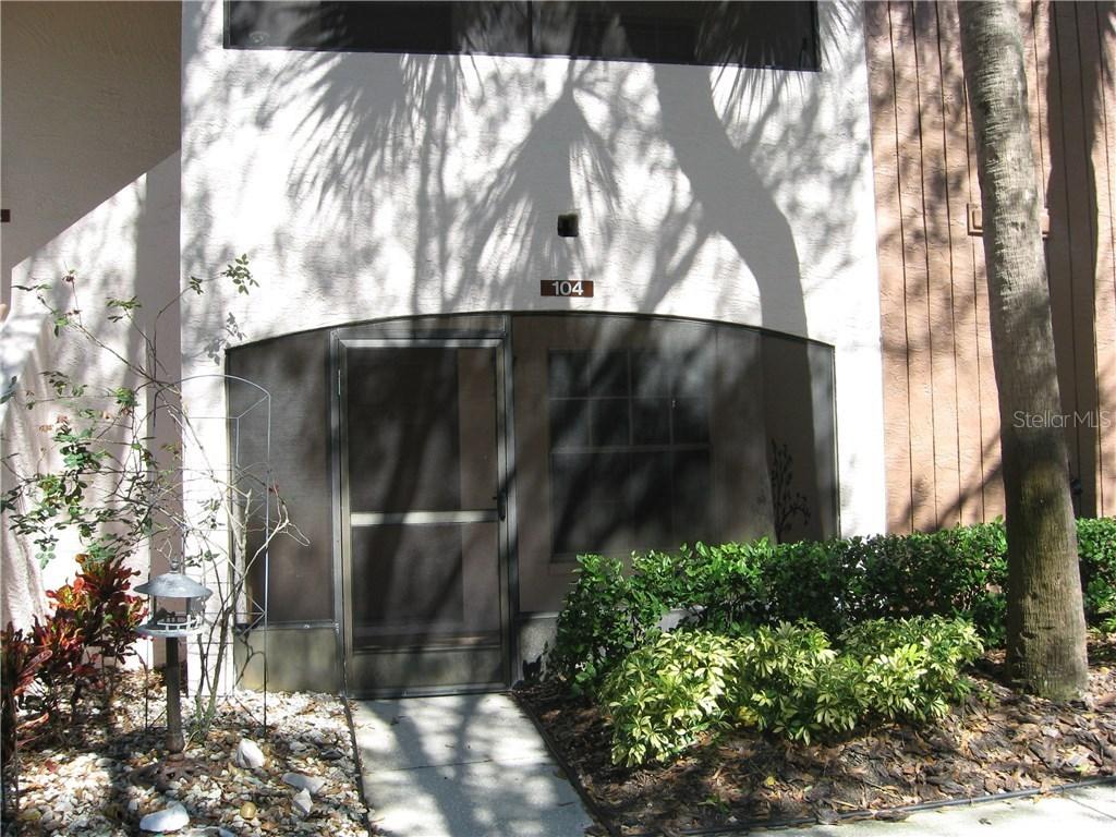 3017 Bonaventure Cir. #104, Palm Harbor, FL 34684