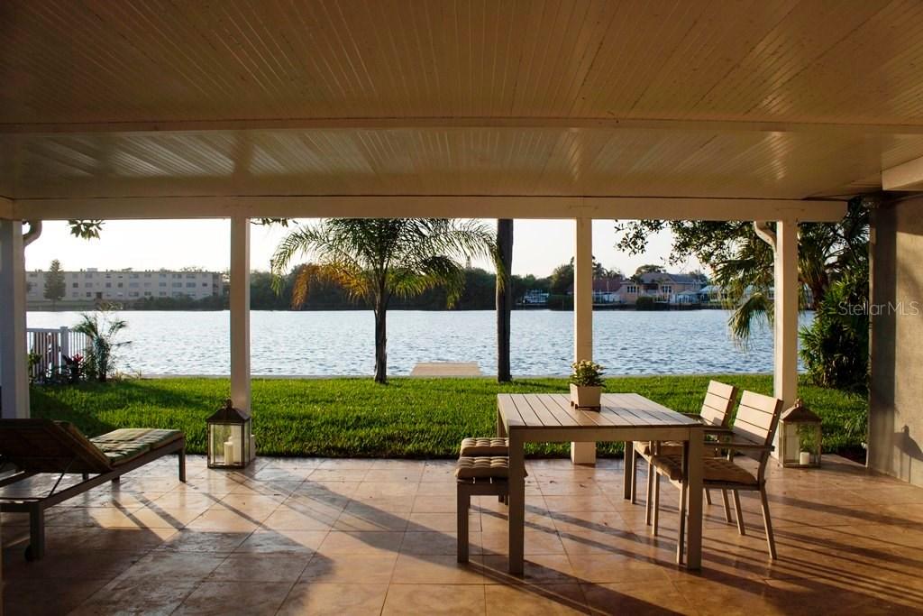 8744 Sunlit Cove Dr., St Petersburg, FL 33702