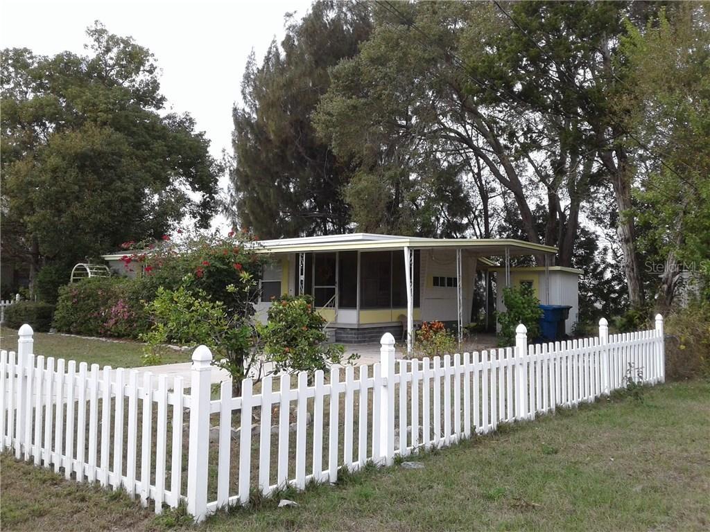 220 Lark Dr., Largo, FL 33778