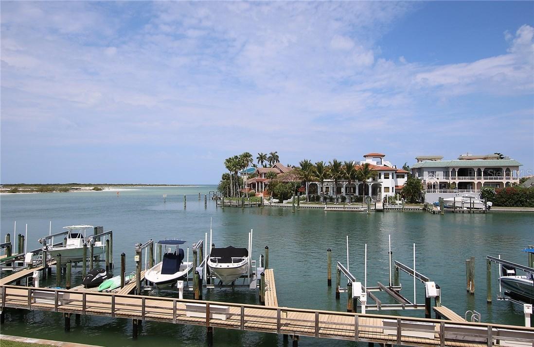 1060 Pinellas Bayway #205, Tierra Verde, FL 33715