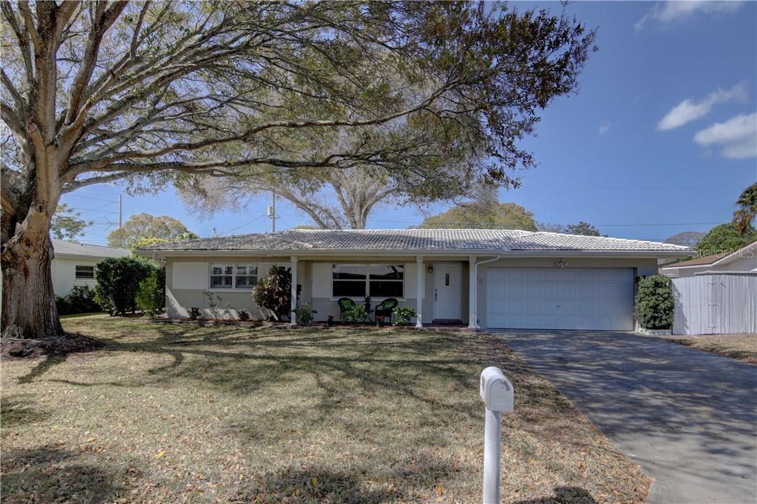 940 Phyllis Ave., Largo, FL 33771