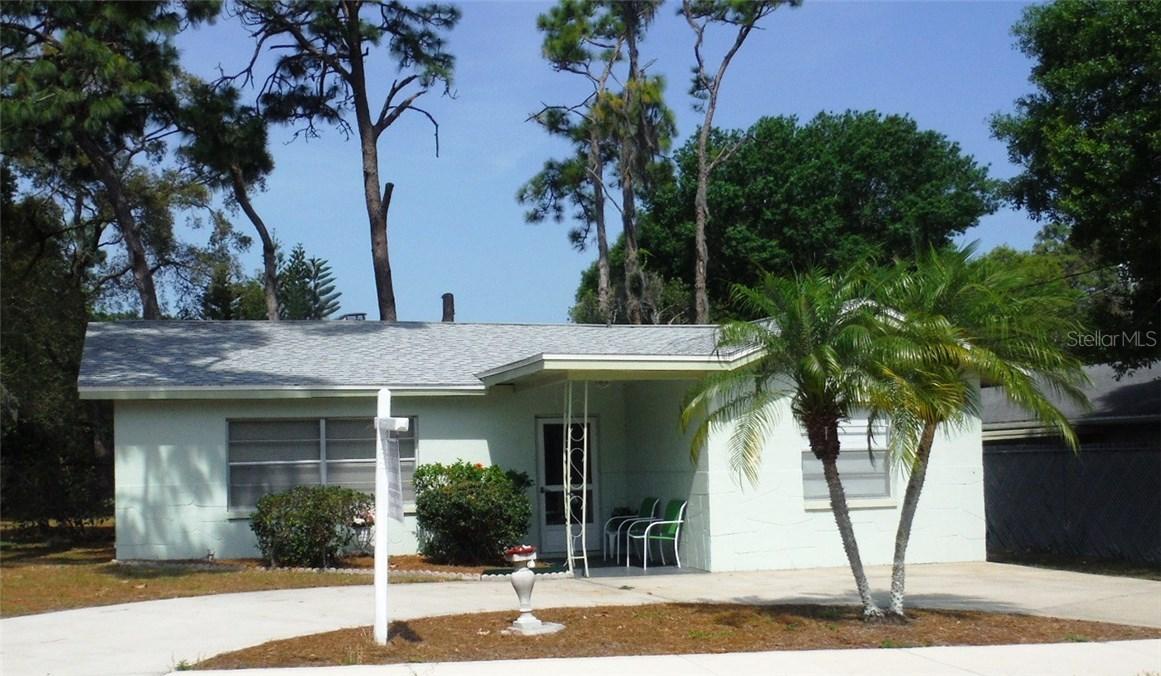 410 Jasmine Ave., Tarpon Springs, FL 34689