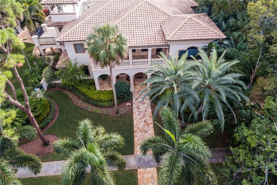 746 14th Ave., St Petersburg, FL 33701