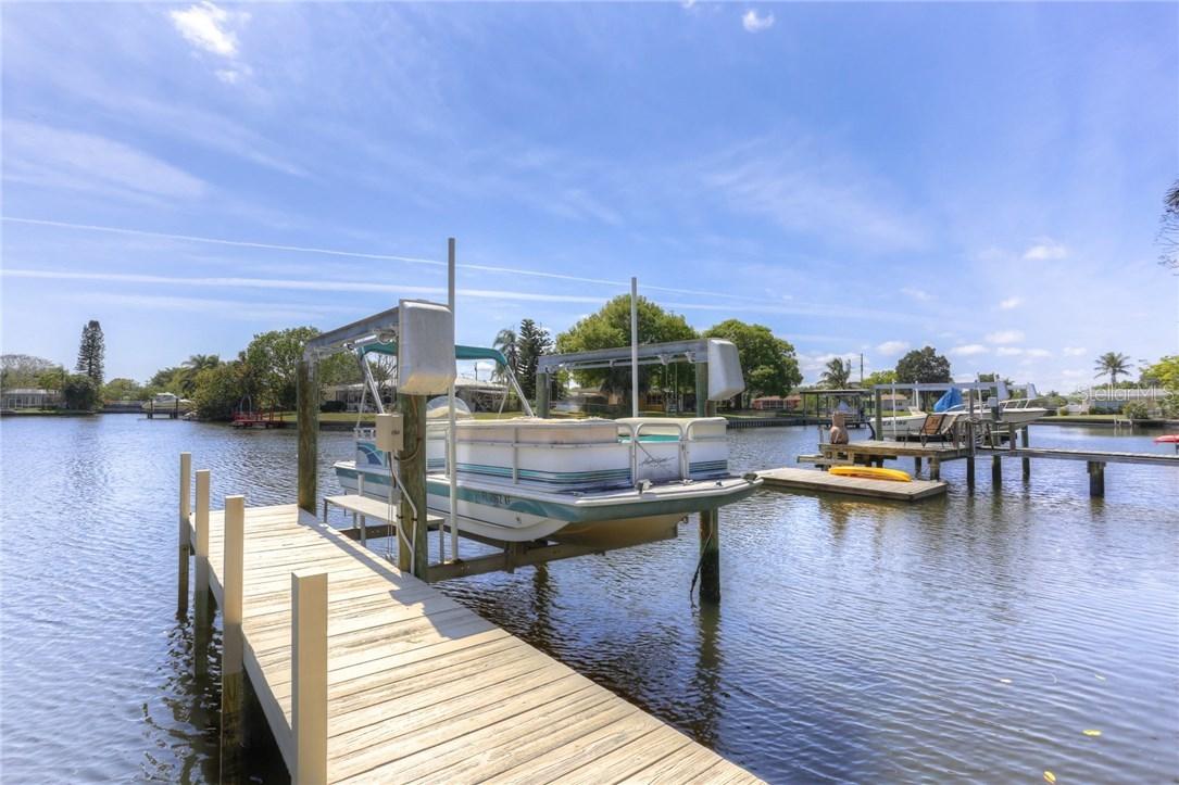 114 98th Ave., St Petersburg, FL 33702