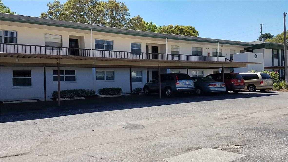 7700 92nd St. #207, Seminole, FL 33777