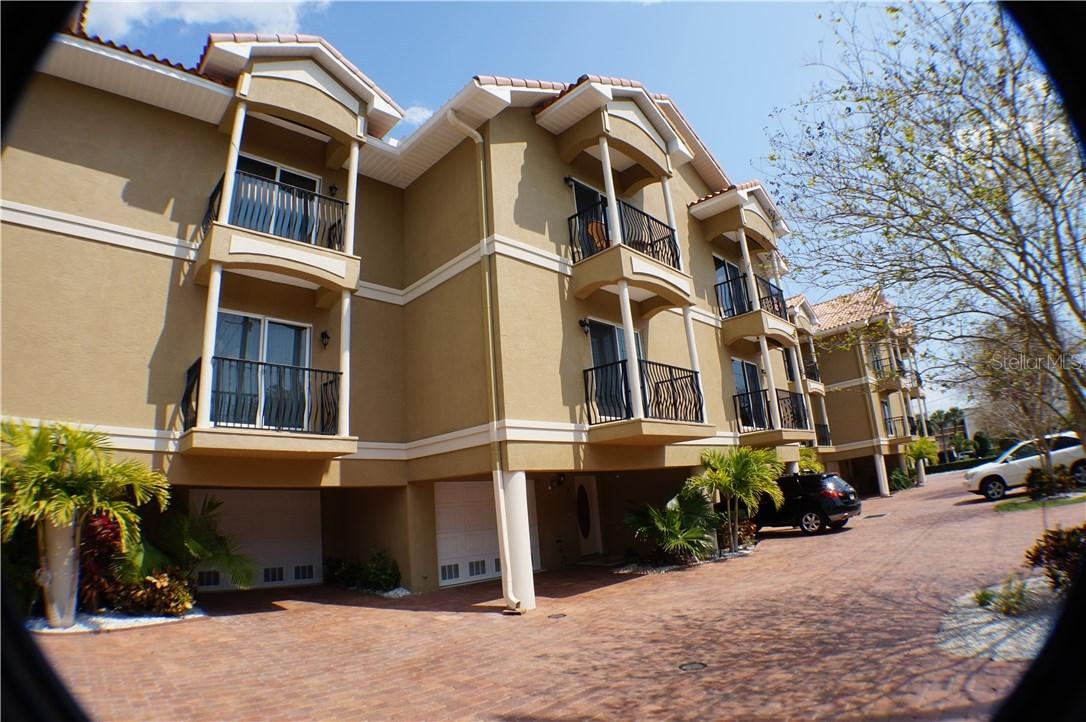 300 Capri Blvd. #4, Treasure Island, FL 33706